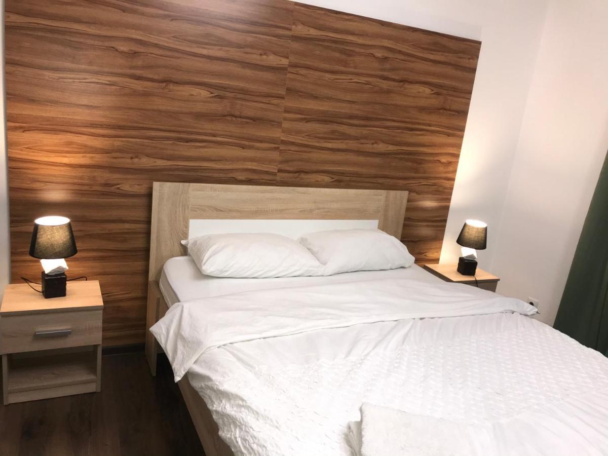 Apartmán Naberezhna 10, Central Luck Exteriér fotografie